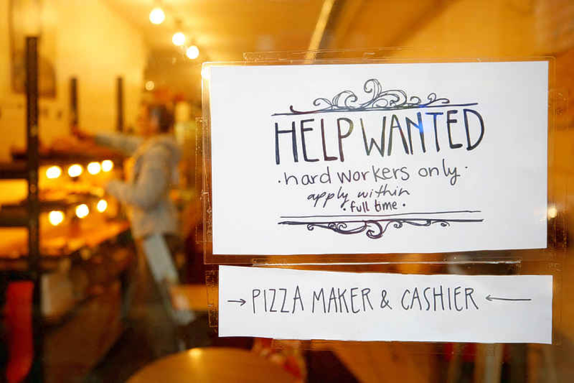 Canada sheds tens of thousands of jobs 